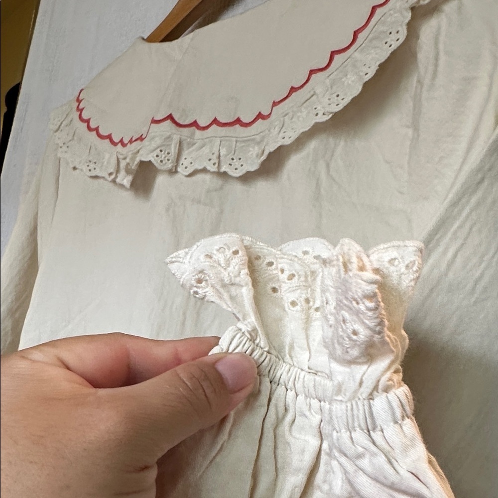 NWOT NITTA Collection Cream Embroidered Lace Top Sz S/M - Picture 6 of 13